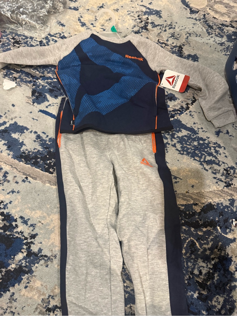 Reebok Boys Gray Blue sweatshirt pants Tracksuit Set size 5t